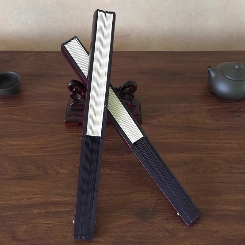 مروحة إعلانية مخصصة مع ورق فني صيني مصنوع يدويًا ورق QR من نسيج الحرير وشعار مطبوع مروحة ترويجية فريدة من نوعها #5