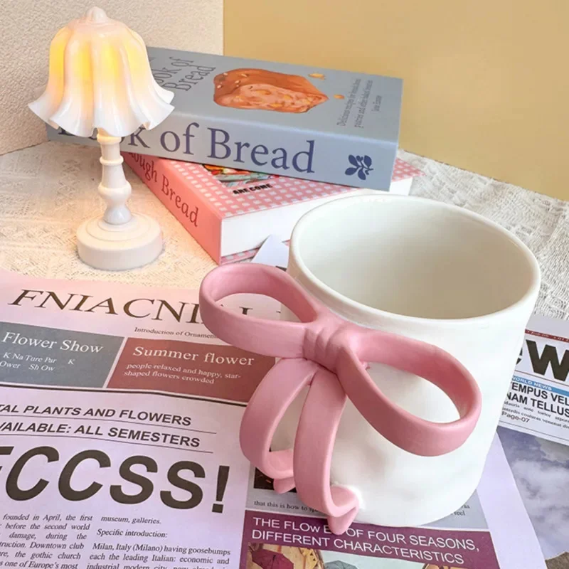 New Ins Bow Tie Handle Mug Creative Princess Ceramic Water Cup Nordic Coffee Breakfast Milk Juice Cups Office Drinking Utensils