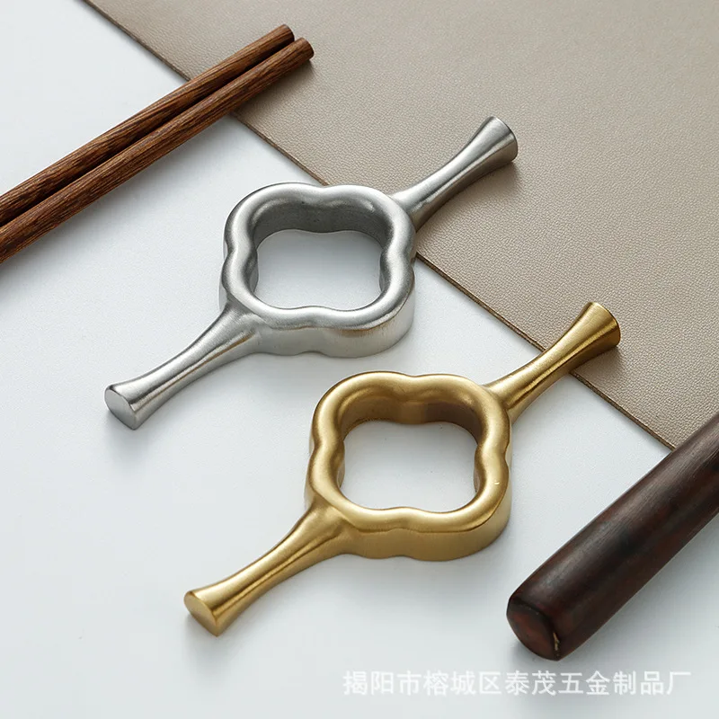 : Bacchette e poggia cucchiaio