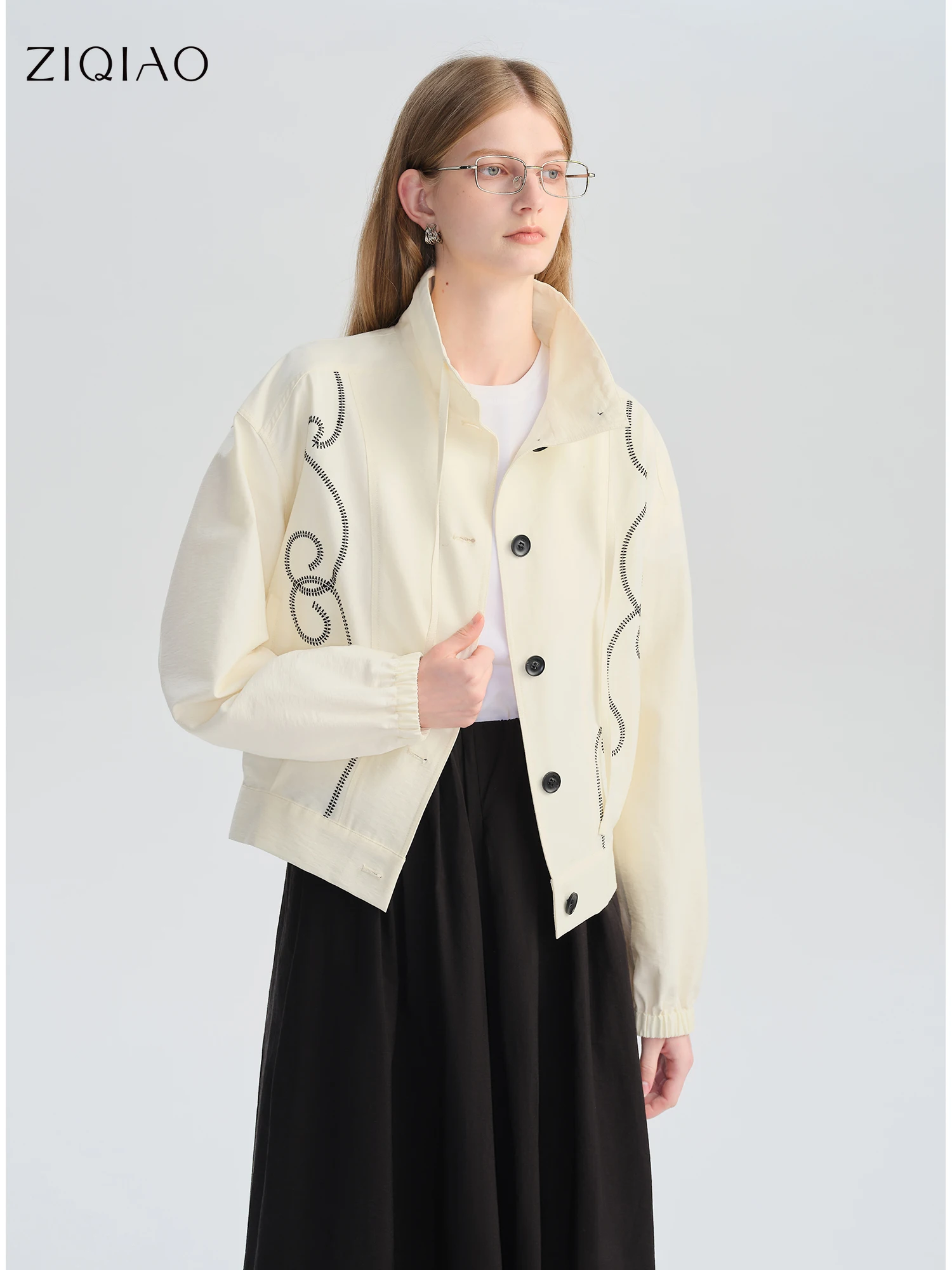 

ZIQIAO Design Sense Artist Embroidery Stand Collar Short Jacket Female 2025 Autumn New Arrival College Style Jacket 25ZQ93124