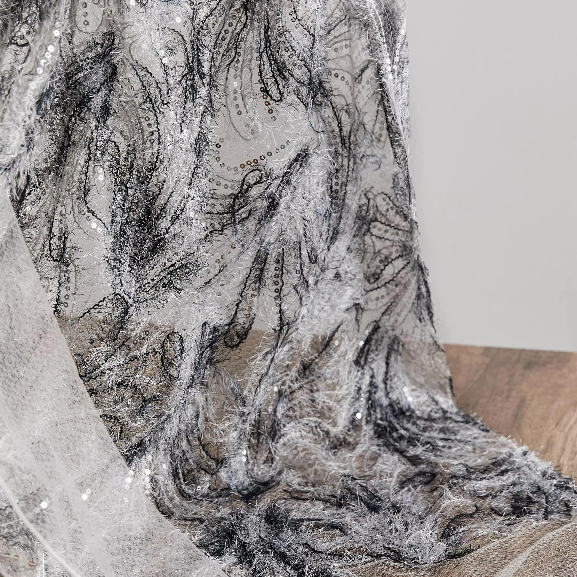 

1 ярд прозрачная сетчатая ткань с перьями и блестками, вышивка в стиле пэчворк, легкая дизайнерская ткань для свадебного платья с кисточками для одежды