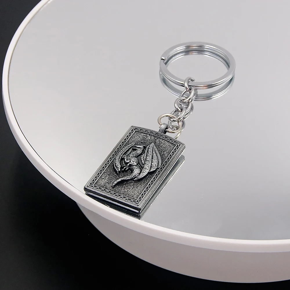 الظلام القمر Greatswor Eldens لعبة المفاتيح قلادة Bloodhound فانغ كيرينغ تأثيري المشجعين الدعائم الرجال النساء على ظهره مجوهرات هدية