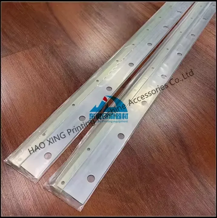 

Заводская цена резиновое лезвие для мытья посуды для запасных частей оборудования для офсетной печати Komori лезвие для мытья с высоким качеством