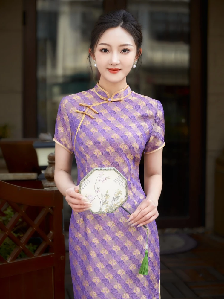 

Новое длинное ципао для молодых женщин, фиолетовое, оригинальный дизайн, весенняя коллекция для современных китайских женщин