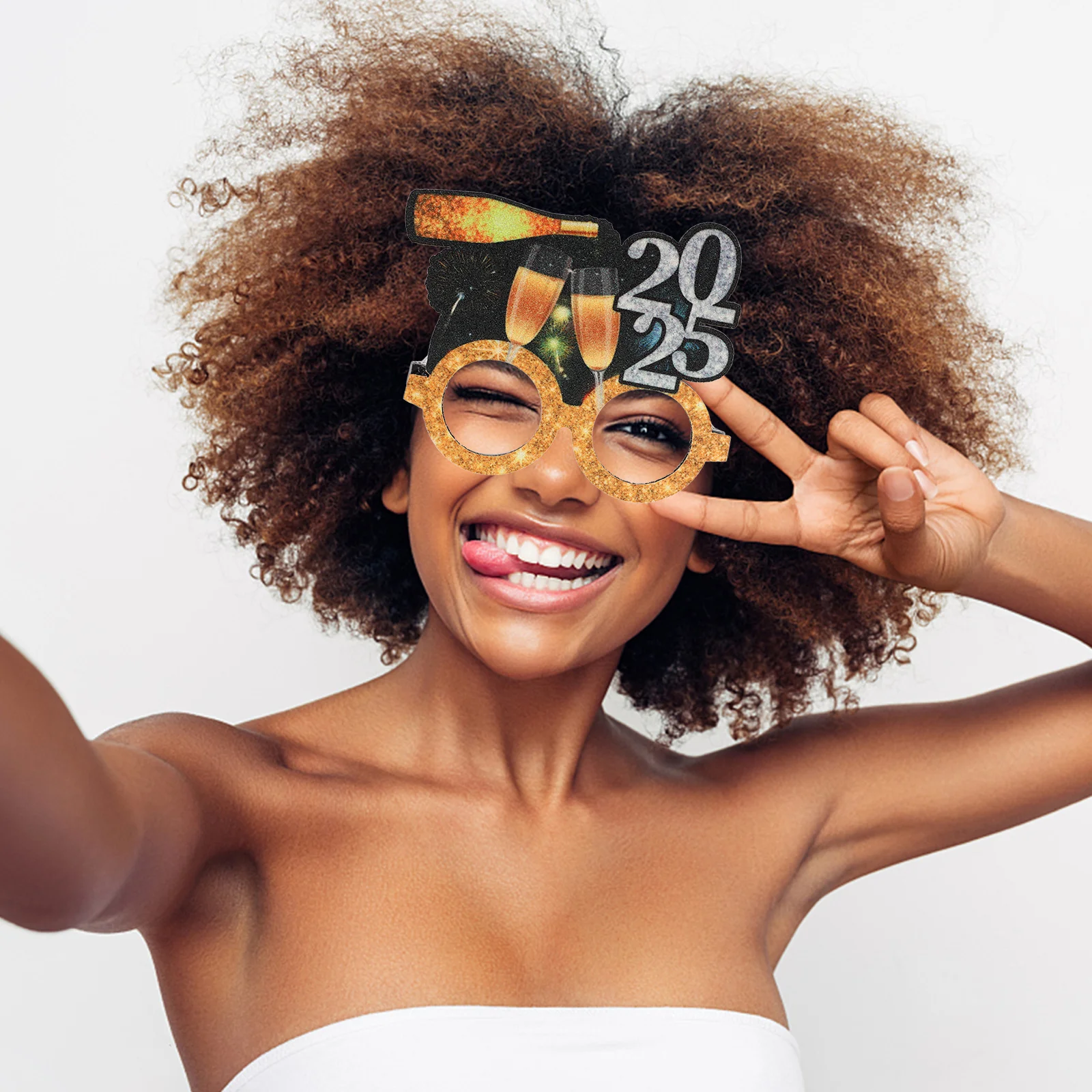 

2Pcs 2025 Happy New Year Black Gold Glasses Frame Glitter New Year Party Eyewear Celebration Photo Props 2025 Glasses Frame