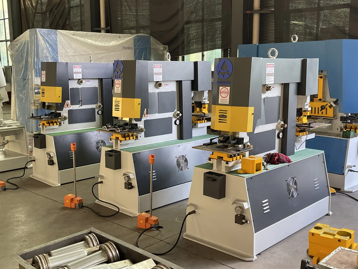 High Precision customized Hydraulic Ironworker Machine for Metal Carbon Steel