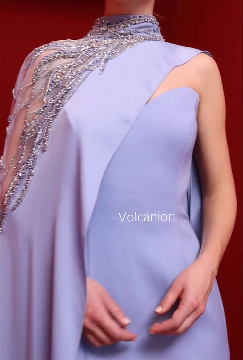 ที่กําหนดเองเจอร์ซีย์ประดับด้วยลูกปัด A-Line คอยาวชุด Bespoke โอกาสพรหมประณีตสบายๆขนาดม