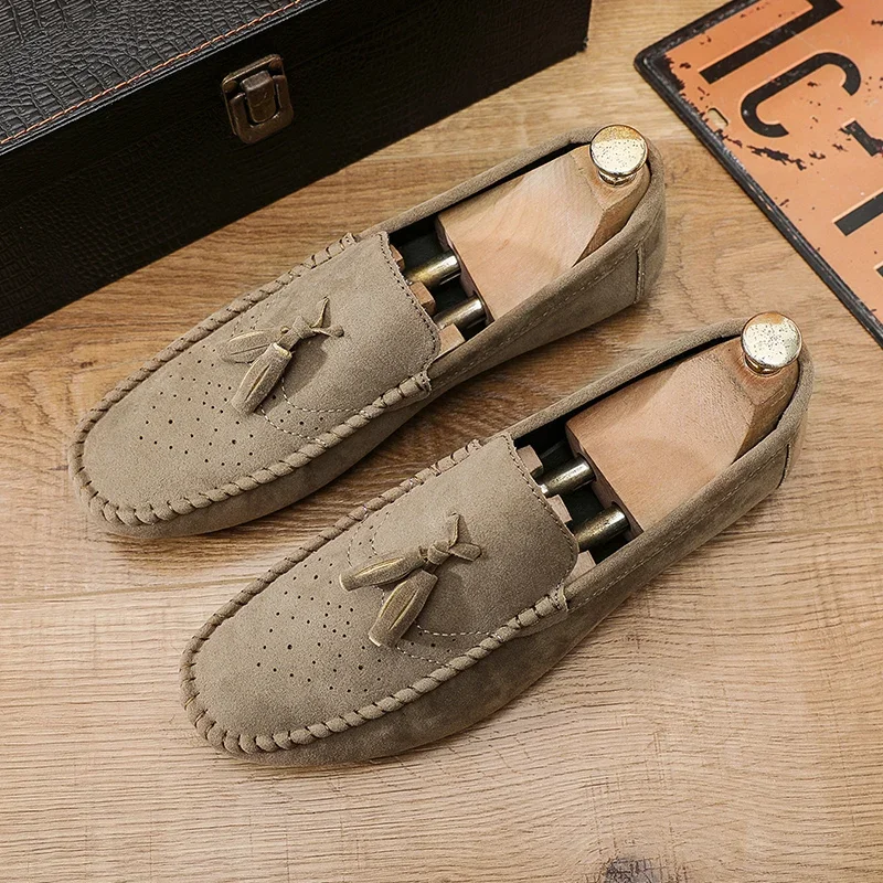 Fashion Suede Men Casual Shoes Luxury Brand Mens Loafers Breathable Comfort Slip-on Leather Driving Shoes Lazy Shoes Moccasins