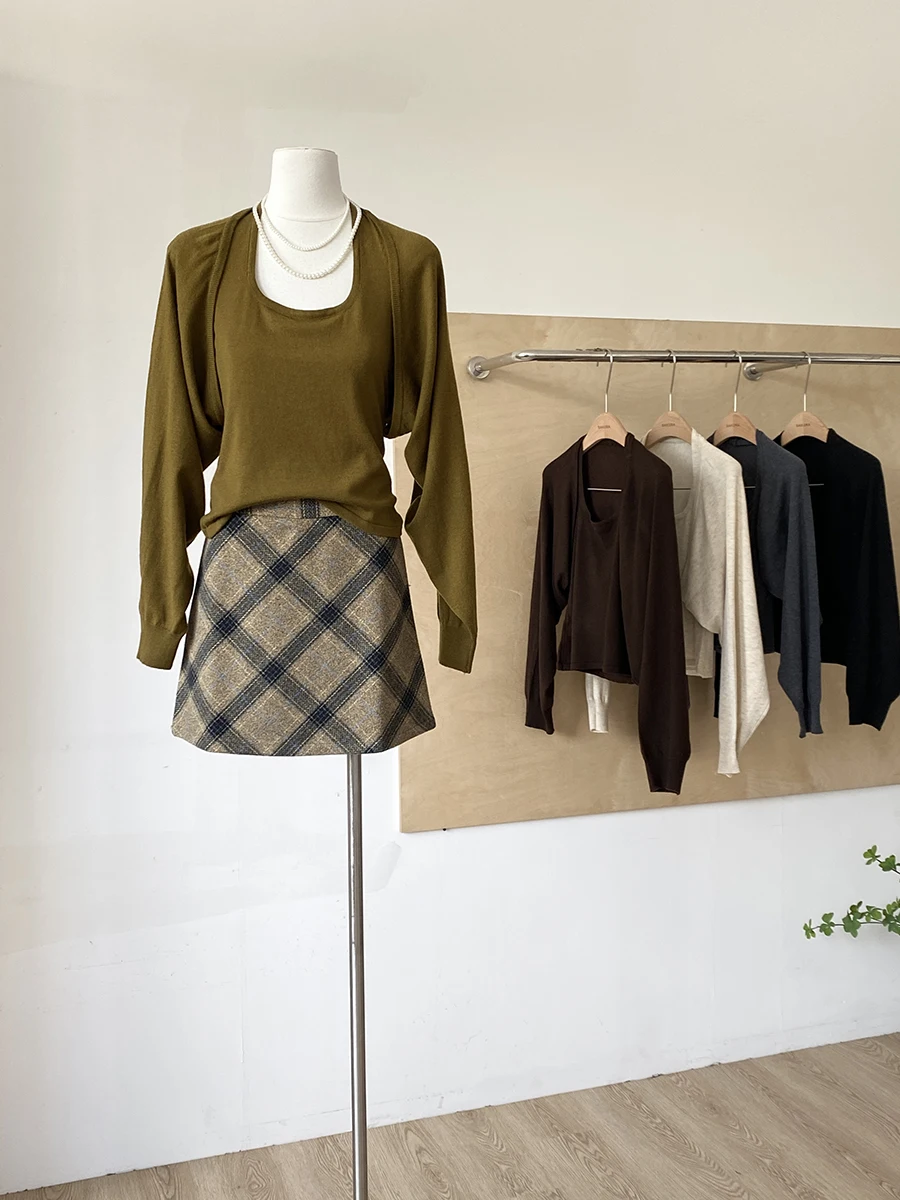 

Осенний комплект 2025: Модный универсальный жилет свободного кроя с вырезом и брюки — женский деловой стиль для взрослых