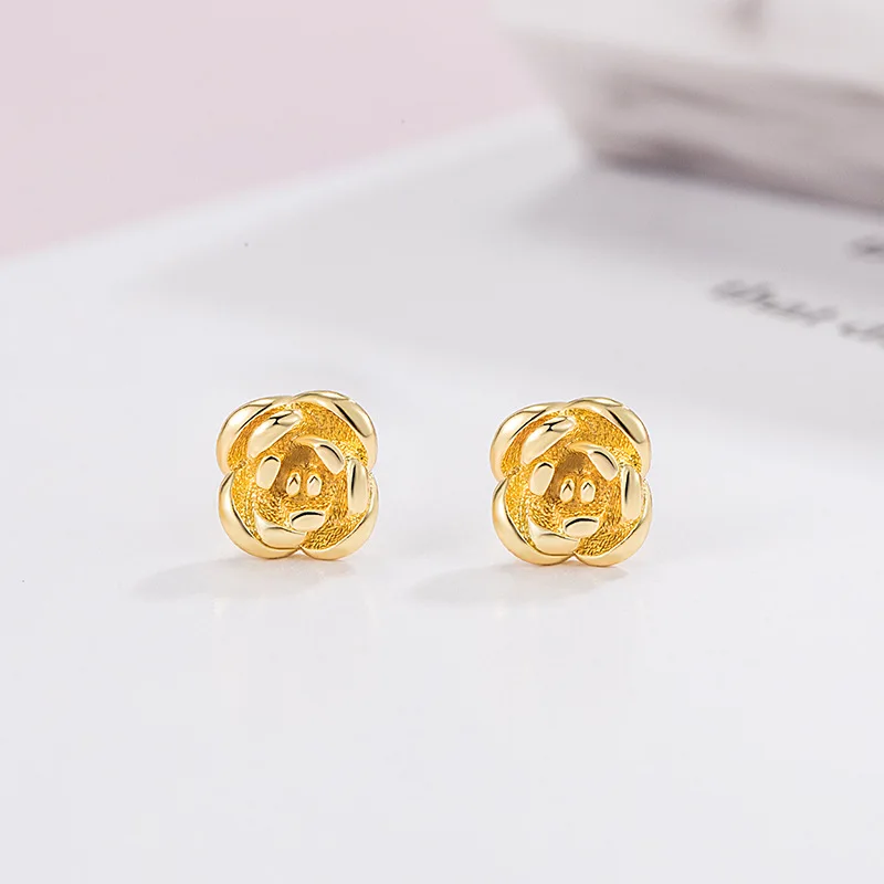 French Style Rose Flower Bud Stud Earrings for Women Temperament Mini Piercing Earring Bestie Birthday Romance Jewelry Gift