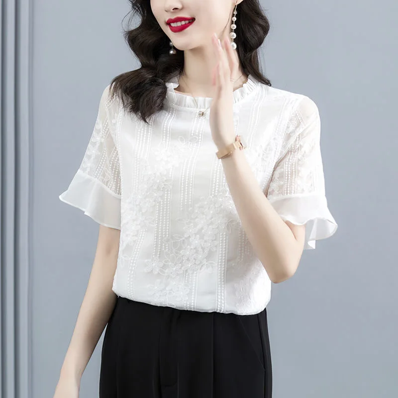 Women Summer Style Chiffon Blouses Shirts Lady Casual Short Flare Sleeve O-Neck Lace Blusas Tops WY1009