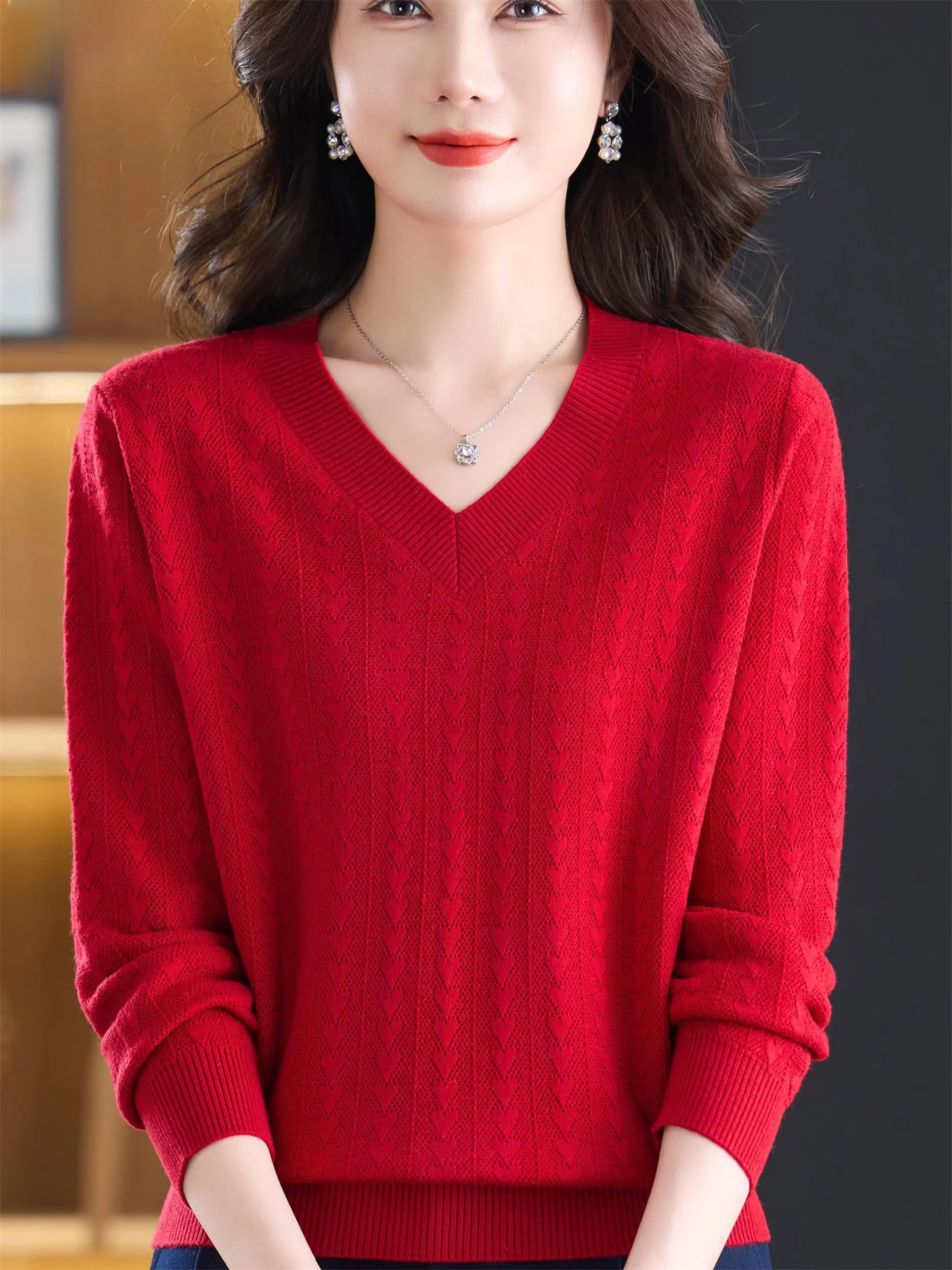 

V-Ne Knitwear Loose Fit Mid-aged And ly Women's Faionable Slimming Base irt Resin Color-fastn Regular Sve