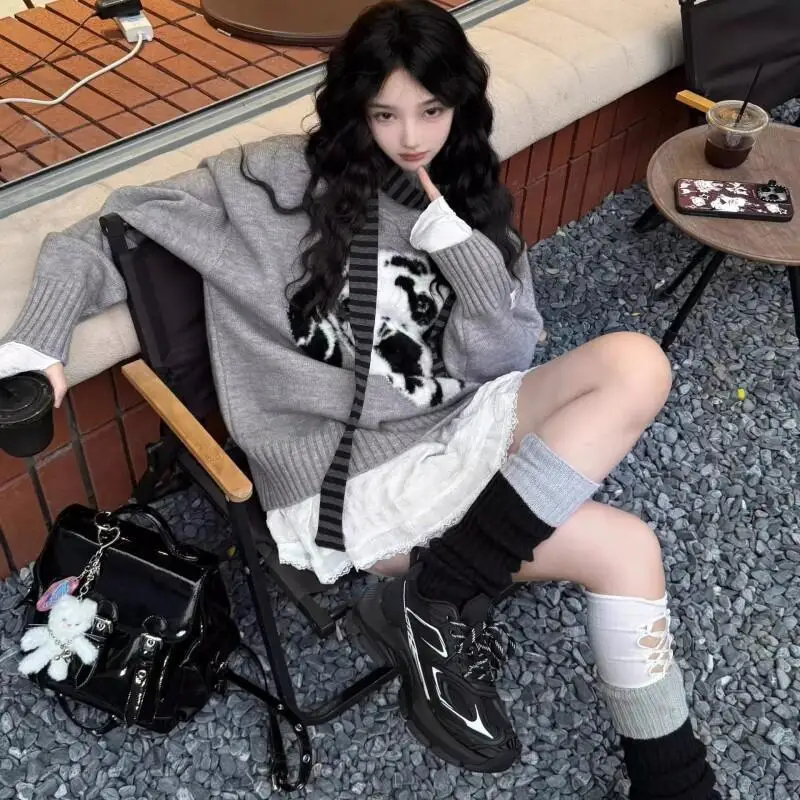 Versátil diseño de cuello redondo tops de moda cachorro jacquard cuello redondo suéter de punto de manga larga para mujeres en otoño e invierno,