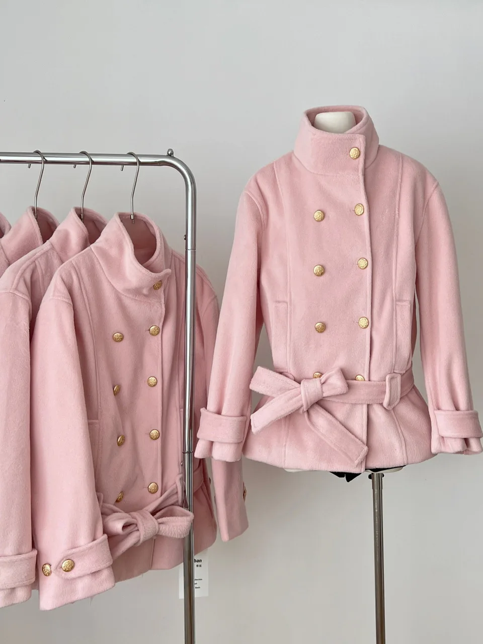 

Высококачественное шерстяное пальто в стиле ретро с воротником-стойкой, женское двурядное коричневое пальто с застежкой на талии и пуговицами, длинное свек, обычная длина