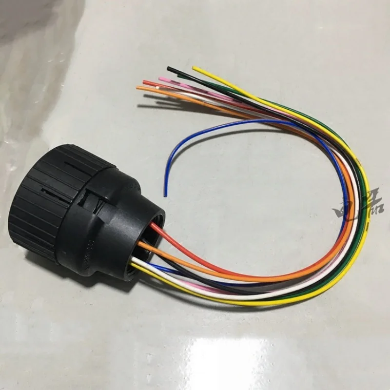 Urea Pump Power Cord Plug Socket A2000-1205340C 5273338 for Yuchai Tianlong Cummin-s Emitec Weifu Lida