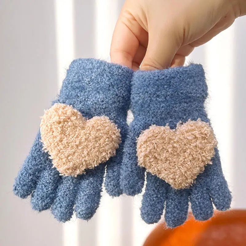 Guantes de invierno para niños, guantes de felpa decorados con amor para niñas, dedos completos, guantes cálidos a prueba de viento para niños pequeños, accesorios para niños de 2 a 6 años ﻿