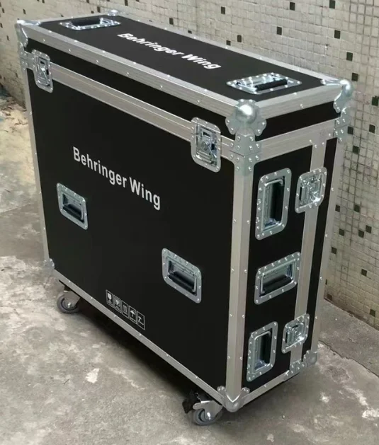 Behringer  Wing Mixer Console Air Case