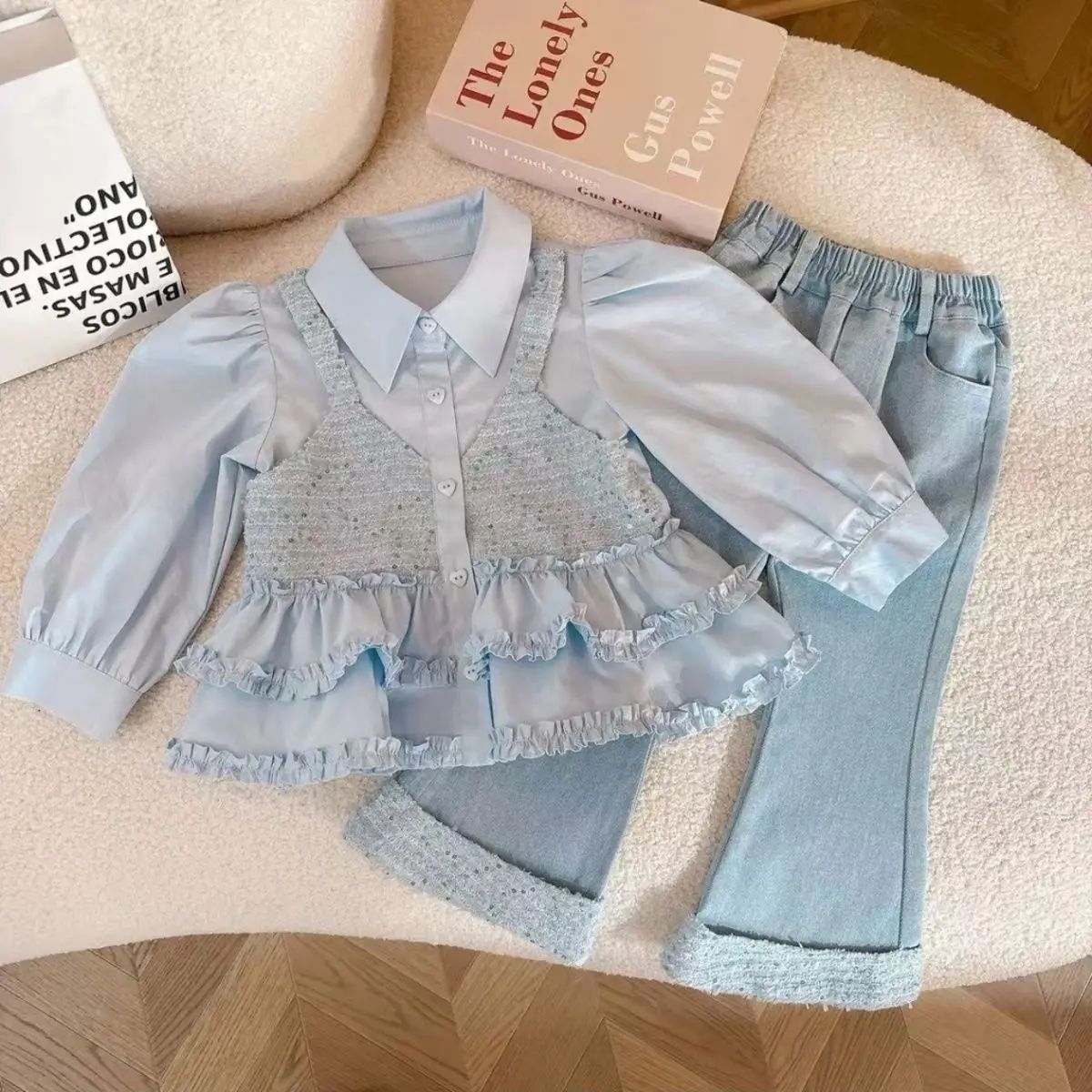 

Girls Set 2025 New Children Turn-down Collar Vest Shirt Spring and Autumn Baby Flared Jeans Two Piece Set