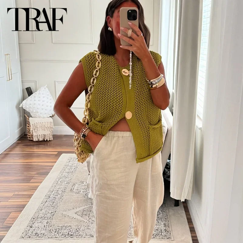 TRAF Knitted Top Women 2024 Button Tank Vest Spring Summer Autumn Sleeveless Green Knit Vest Ladies Fashion Casual Elegant Tops