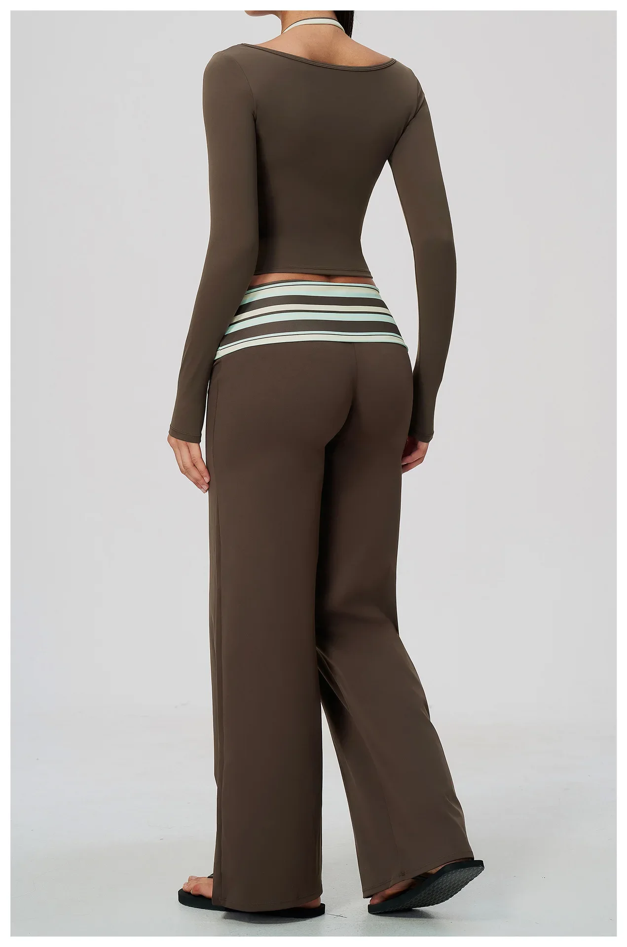 Damen 2-teiliges Yoga-Outfit, Langarm-Oberteil mit schmaler Passform, gestreifte, weit geschnittene Flare-Hose, Activewear-Set für Fitnessstudio, Training und Fitness – Detail 12