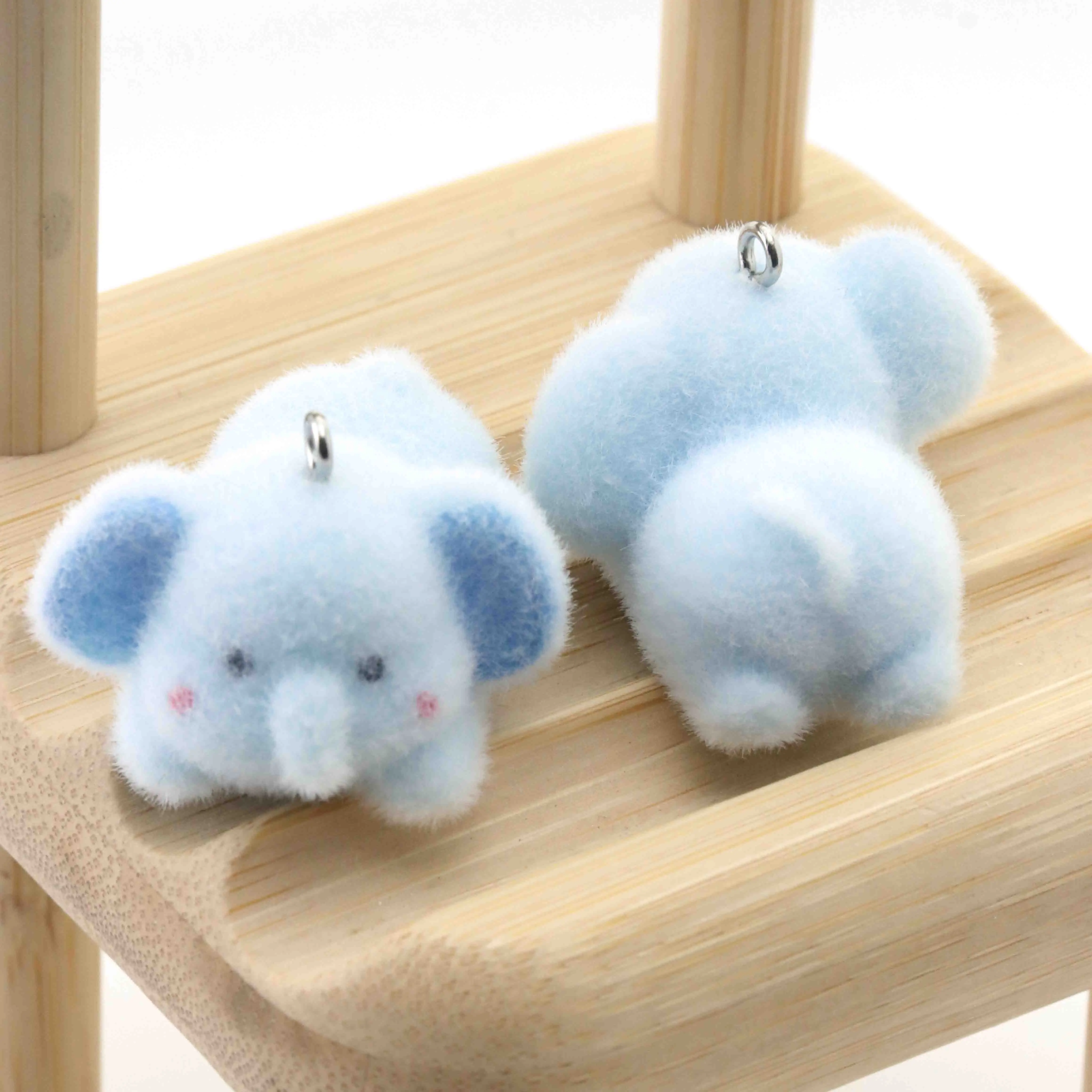 

10pcs Resin Flocking Cartoon Diy Cute Elephant Charm Keychain For Mobile Phone Car Bag Necklace Pendant Jewelry Material