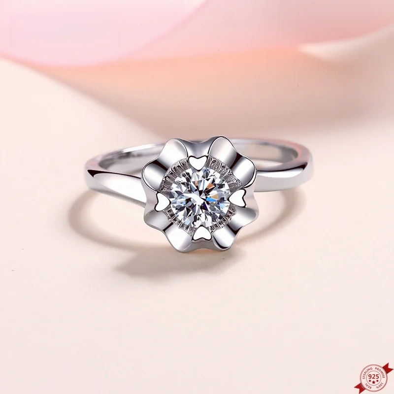 

0.3/0.5ct Moissanite S925 Silver Rings for Women Plated Platinum Love Heart Four Claws Wedding Diamond Band Jewelry Wholesale