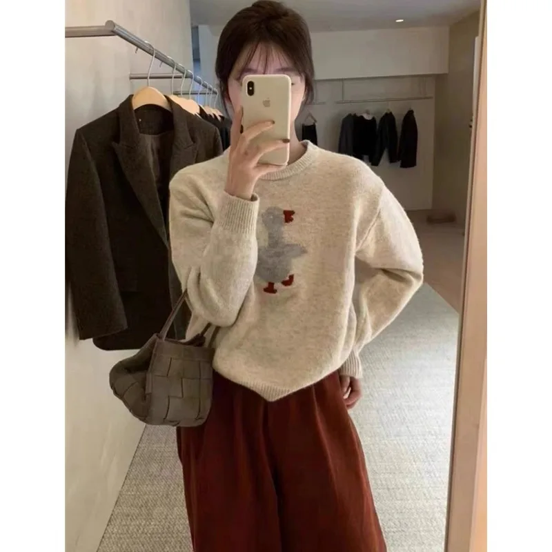 Korean round neck pure cashmere sweater female cartoon ducklings jacquard autumn and winter new loose sweater base sweater