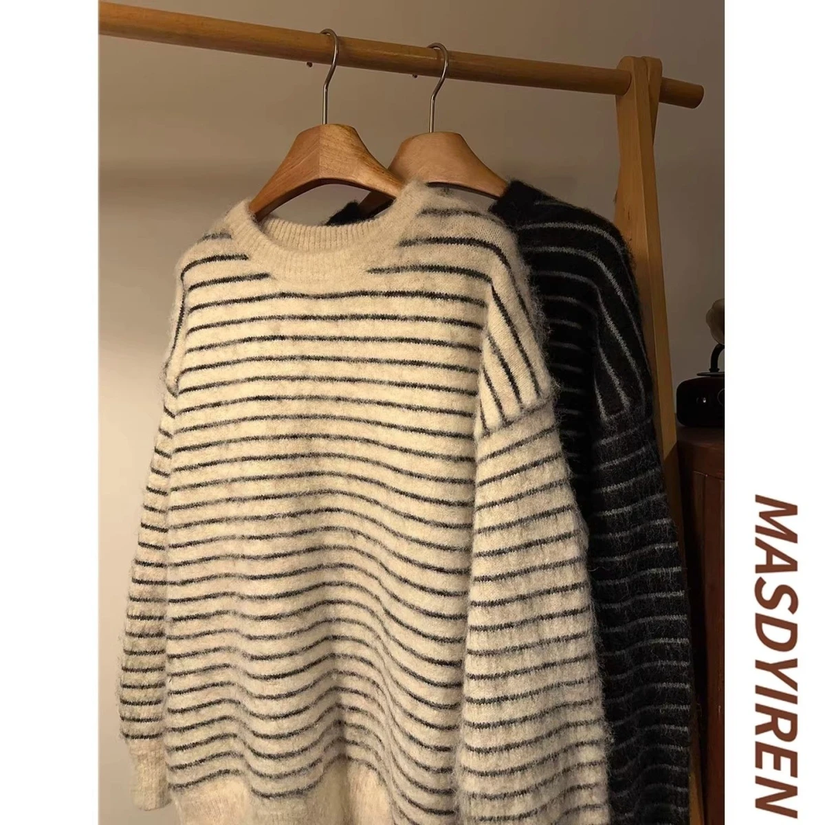 

Мягкий уютный круглый свитер в винтажную полоску, вязаный, для осени и зимы, повседневный, универсальный, брендовый, для пар