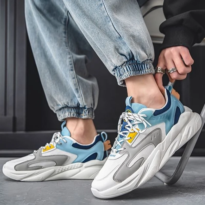 

Теннисные предложения Mock Color Мужские повседневные кроссовки на толстой платформе с широким распродаже Дышащая простая корейская мужская спортивная обувь для прыжков