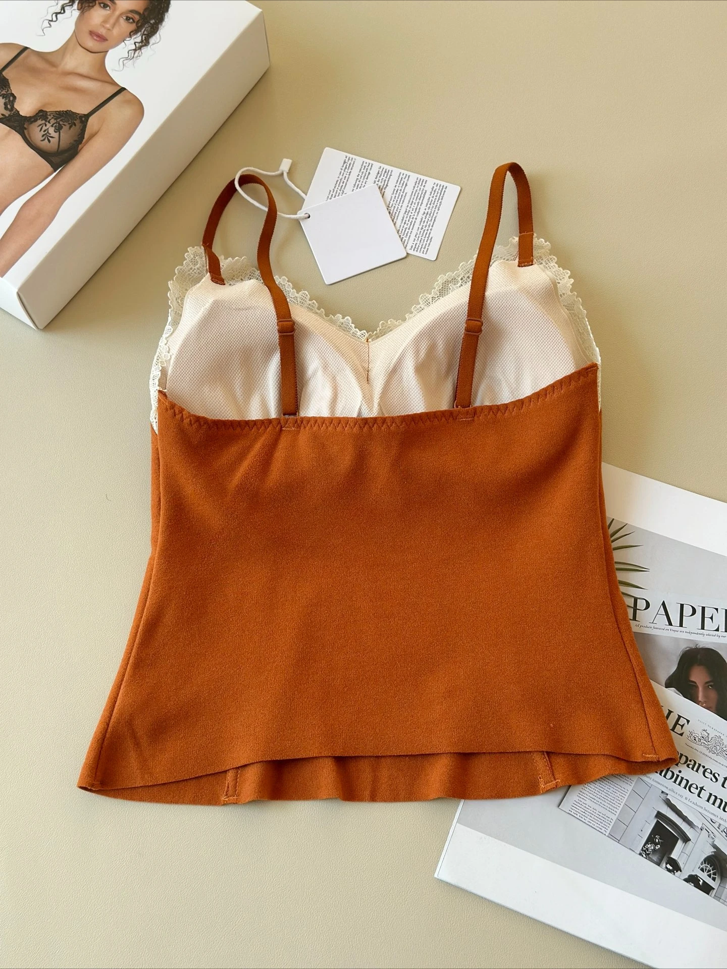 Intieme kledingvest voor dames, herfst/winter, geborsteld, dik, sexy kleurblokken, drie-in-één ontwerp met mooie rug