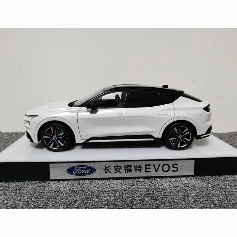 1:18 Scale FORD EVOS SUV Off-road Alloy Car Model