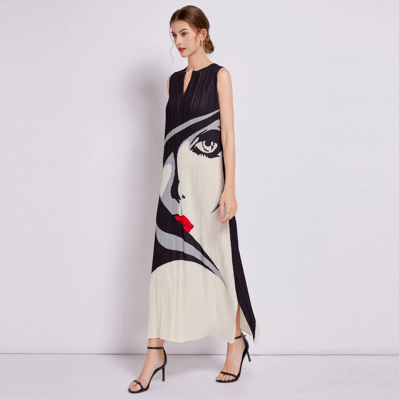 Fashionable Age-Defying Miyake-Pleat Summer Dress with Eye-Catching Prints Women's Slimming Tank Dress for A Youthful Look