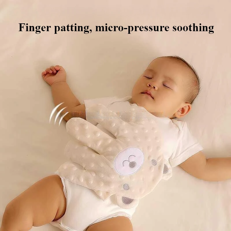 Baby pat sleep, soothe palms, coax sleep artifact, baby lie down and coax baby to sleep