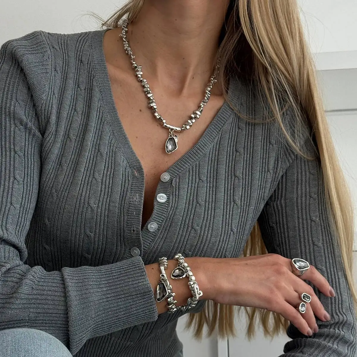 

SHIXIN 5Pcs/Set Elegant Rhinestones Acrylic Beaded Necklace Bracelet Ring For Women Luxury Stackable Adjustable Open Jewelry Set