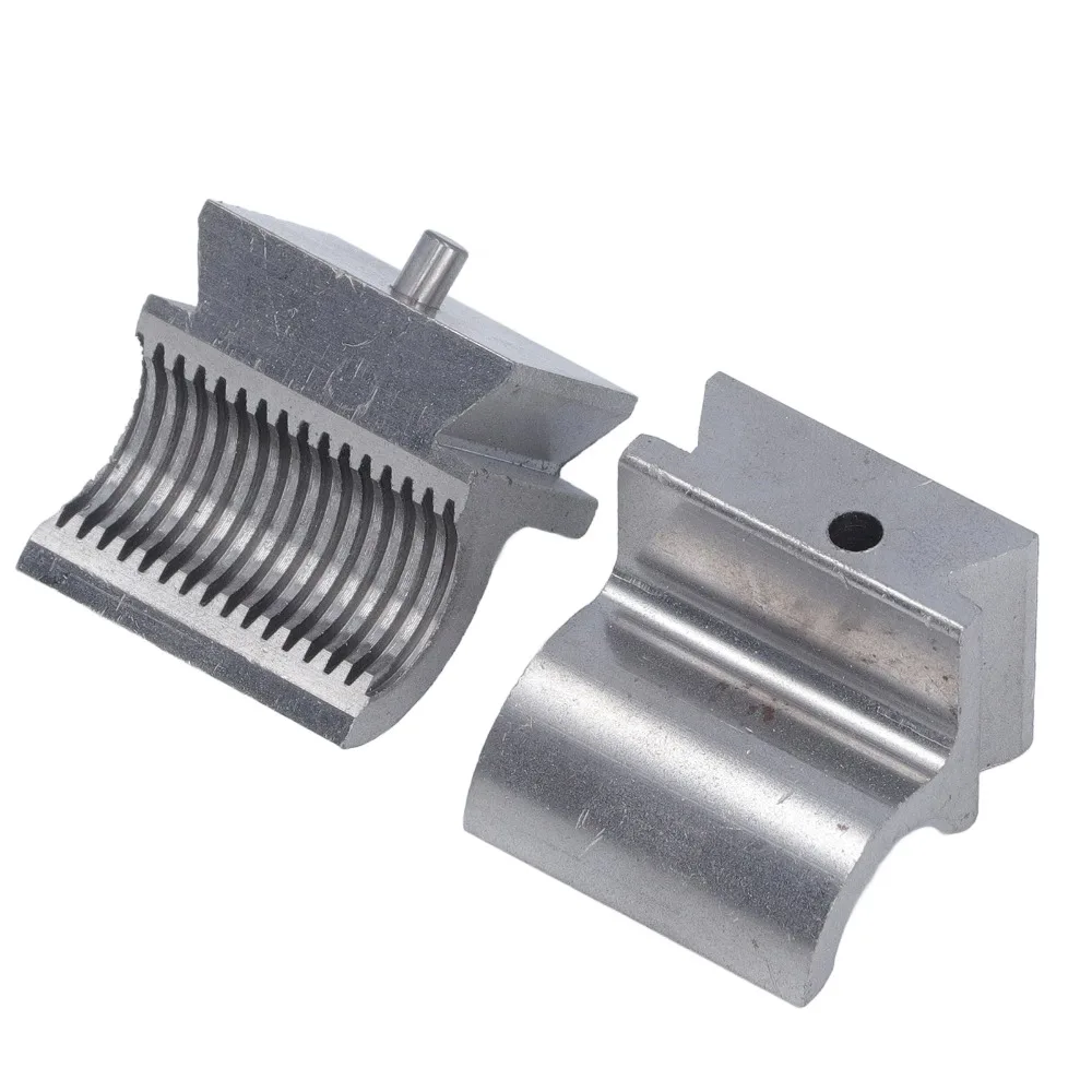 

2pcs 2.0mm Pitch Lathe Metric Half Nut Tr16x2.0mm Thread Powder Metallurgy Feed Screw Nut 16mm Diameter High Precision Half Nut