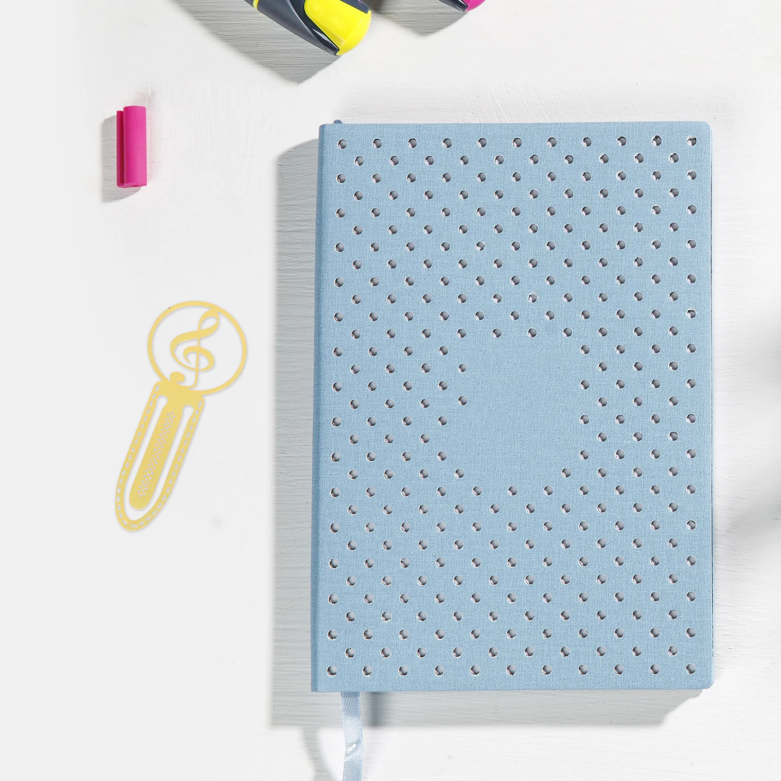 

Classical Style Metal Bookmark Unique Musical Art Elements Decoration Gift for Music Enthusiasts Teachers Students