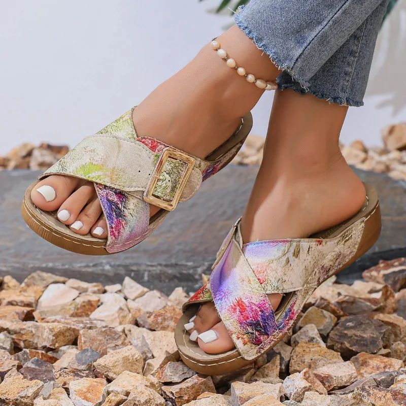 Summer New Coarse Cross with A Word with Slippers Women Fashion To Wear Retro National Style Slippers