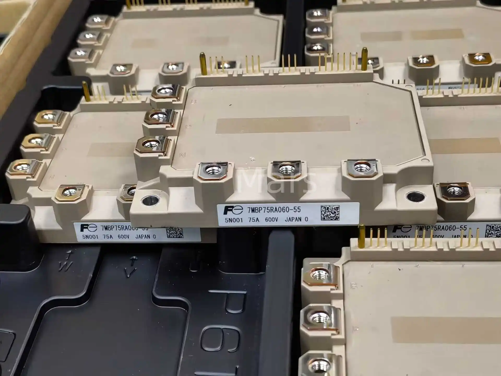 

7MBP75RA060 7MBP75RA060-01 7MBP75RA060-55 7MBP75RA060-09 НОВЫЙ ОРИГИНАЛЬНЫЙ МОДУЛЬ