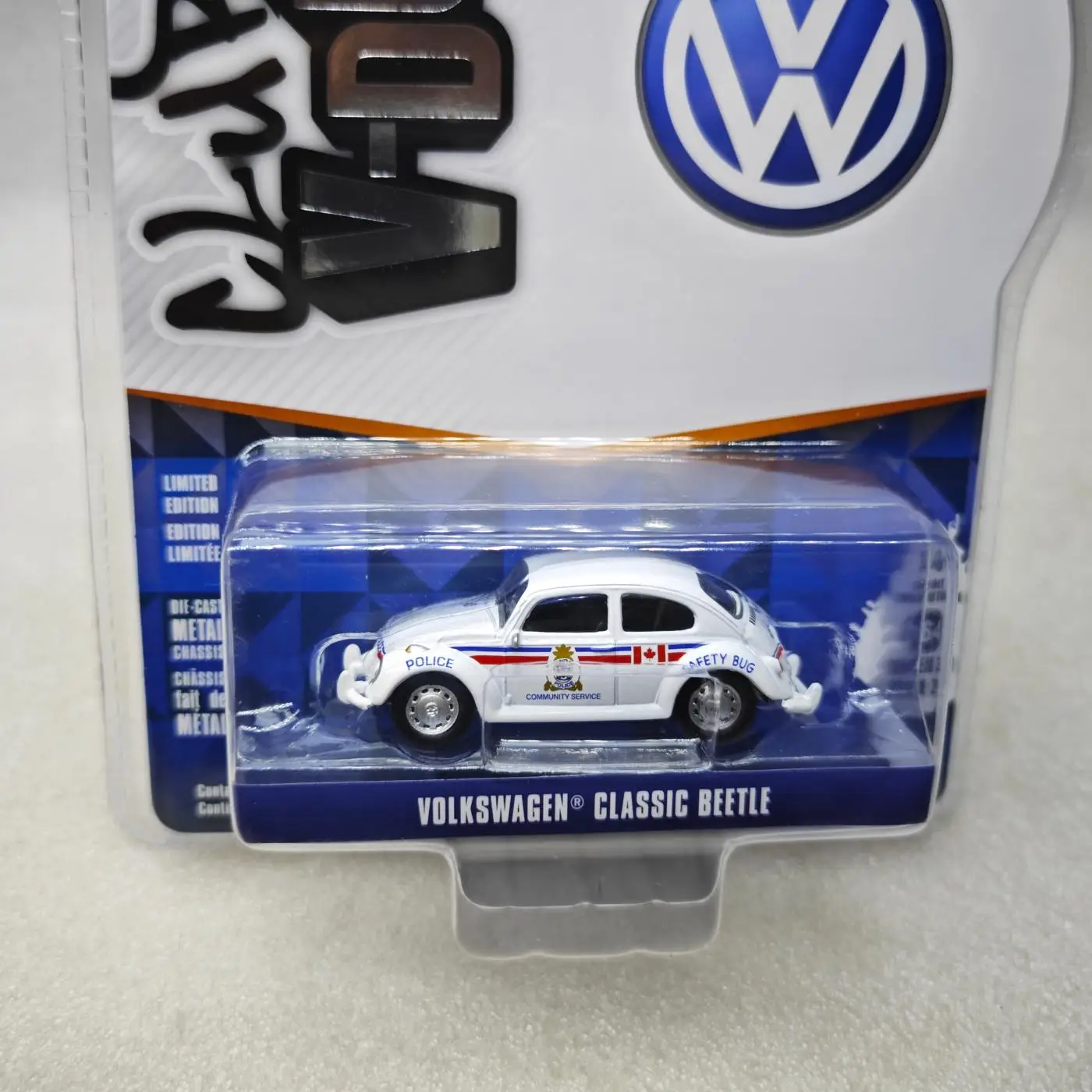 

Green Light 1:64 V-Dub 21 - Classic Volkswagen Beetle - London,Toy Car Model Simulation Sound Light Collection Kids Gift