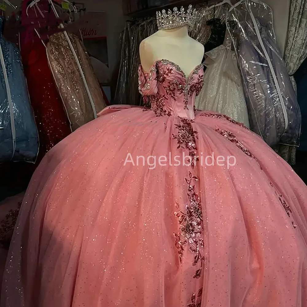 Angelsbridep ที่กําหนดเองสีชมพู Ball Gown Quinceanera ชุด 15 ปี Glitter Sequined Appliques Party Dress Robes De Soirée