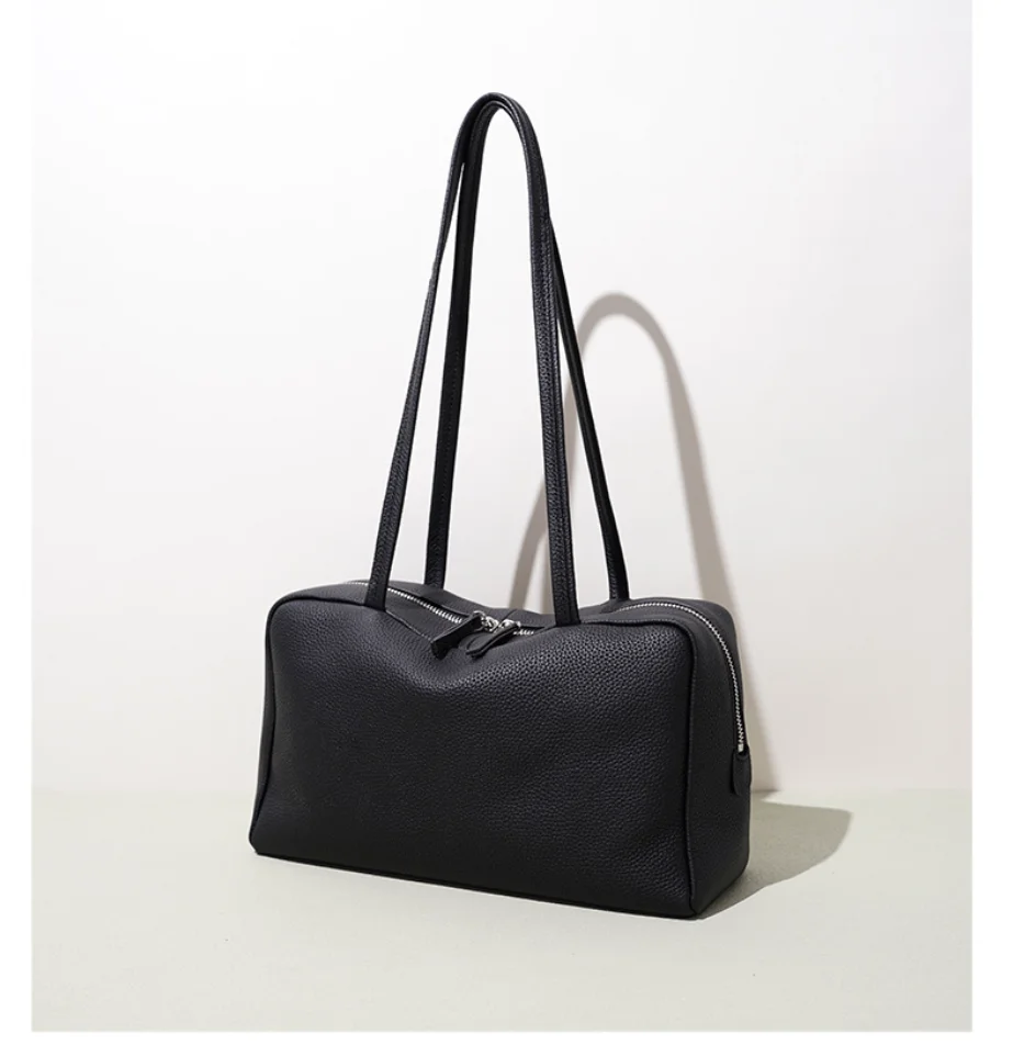 2026 New Model Lightweight Single-Shoulder Bag Full-grain Cowhide High-Quality Bowling Bag Large Capacity Pillow Office Bag