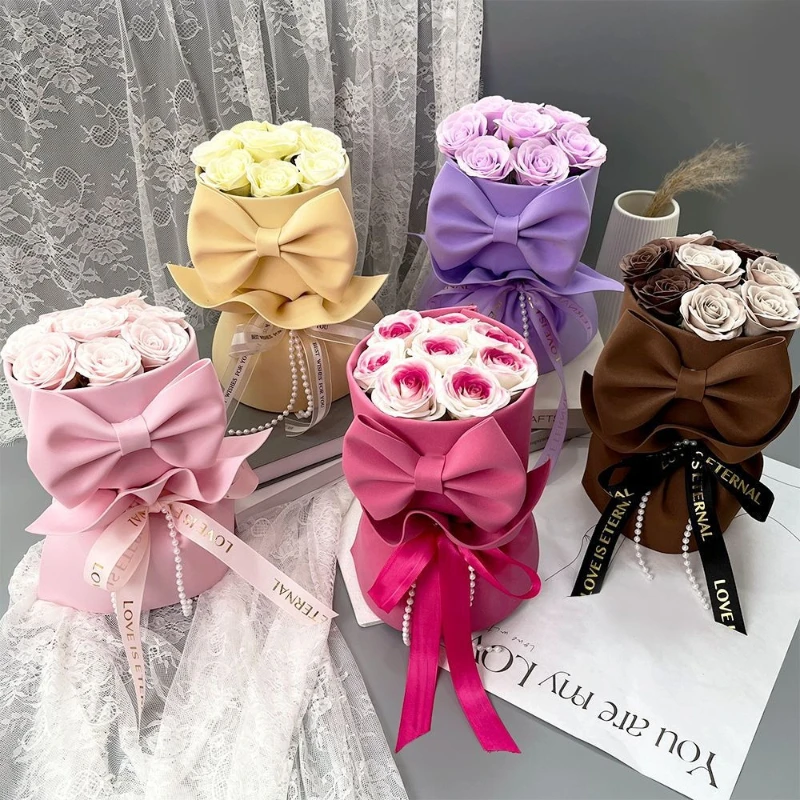 

Большой букет мыльных роз с бантом - праздничный подарок для нее