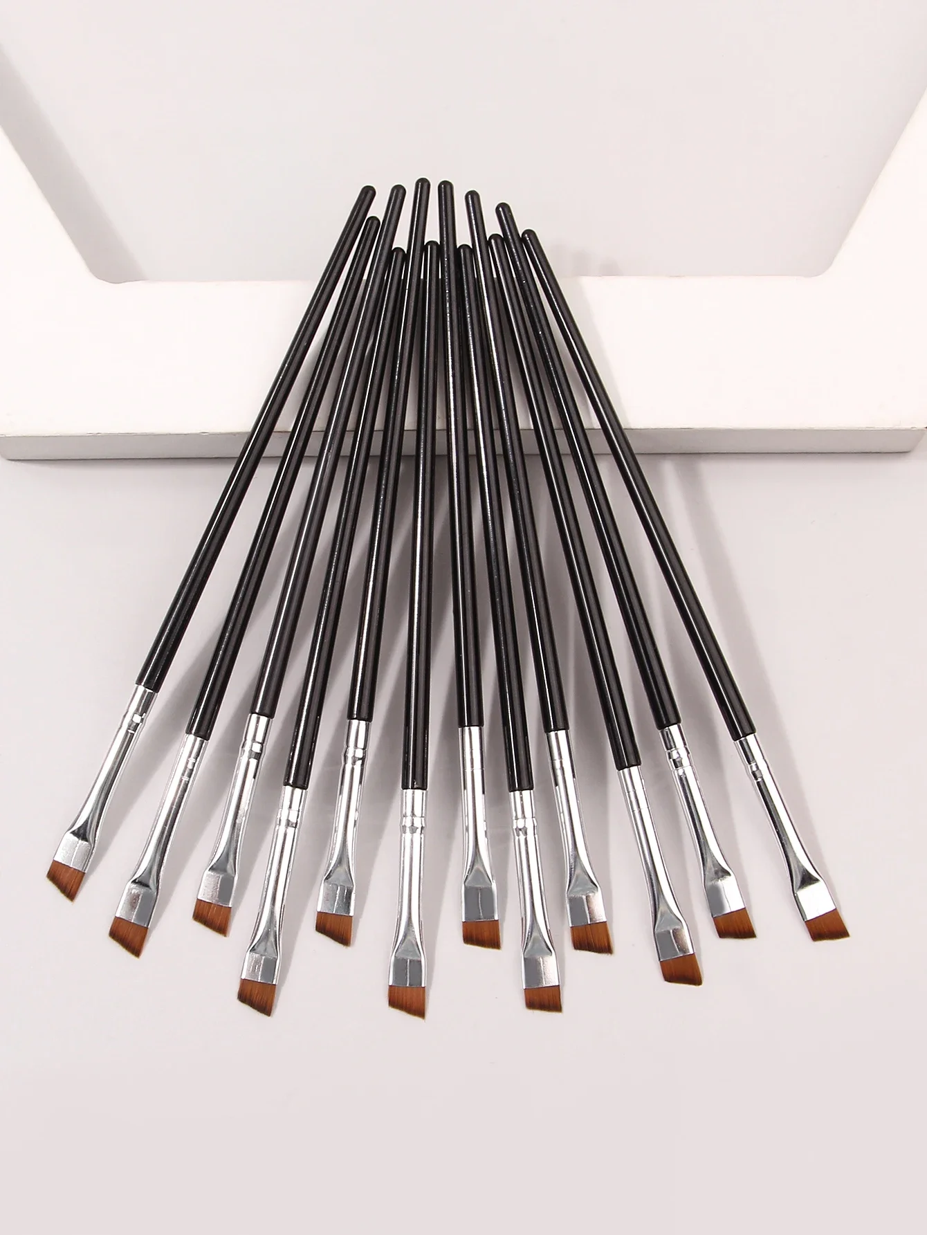 12 個の超微細刃アイライナーブラシ超ソフトメイクブラシポータブル眉毛ブラシ多機能多目的メイクツール