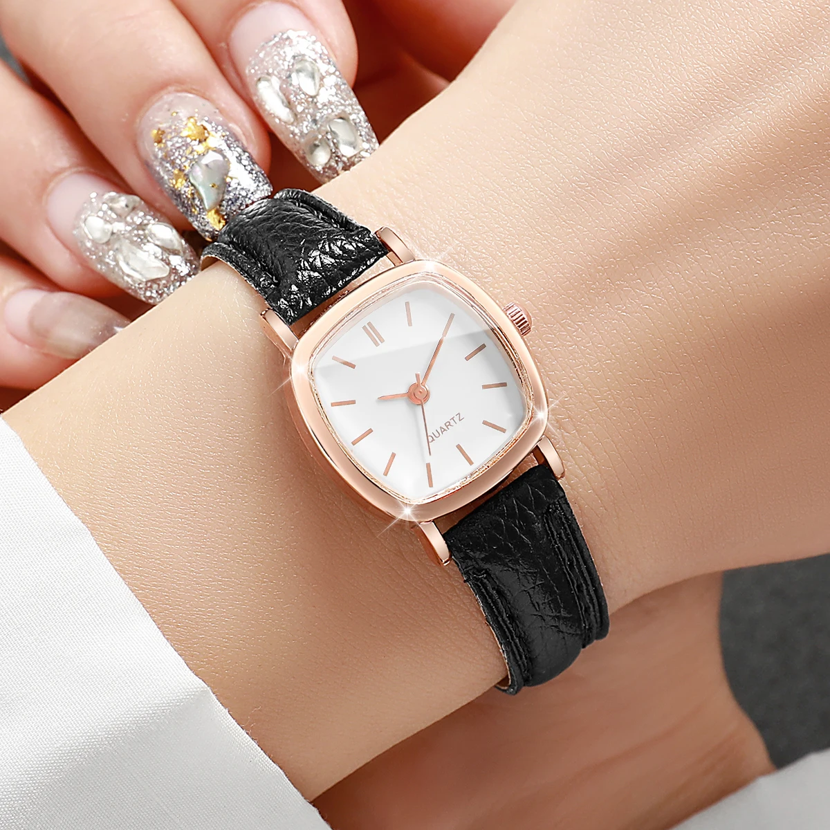 Women Vintage Square Gold Case Brown Leather Strap Quartz Watch