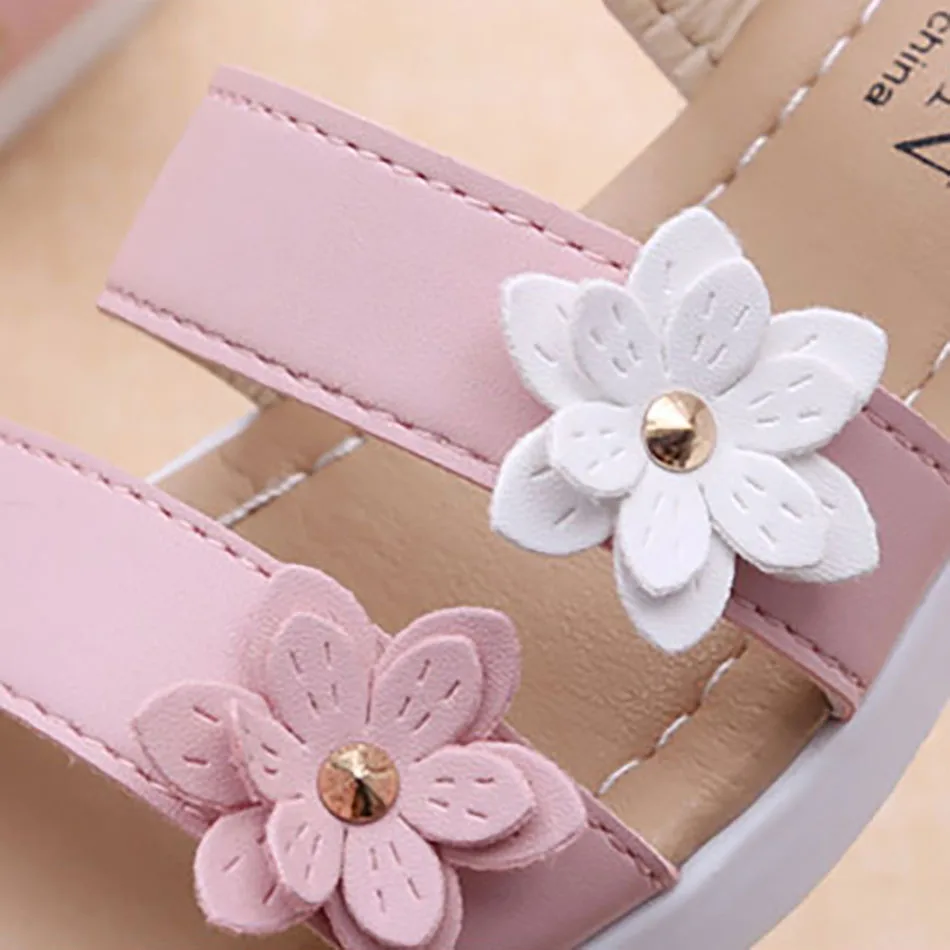 Little Girls Summer Casual Sandal Three Flower Detail New Kids Roman Beach Shoes Stylish Beach Experience for Children Adventure