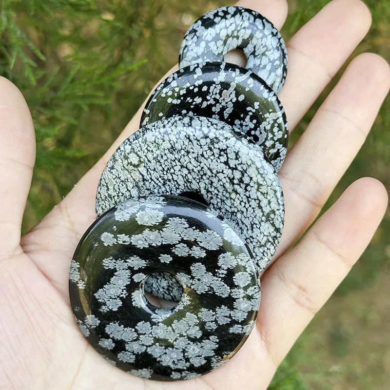 

Natural Snowflak Obsidian Stone Beads Donut Circle for DIY Necklace Pandant Earring Jewelry Making beads 1 Pcs 30mm/40mm/50mm