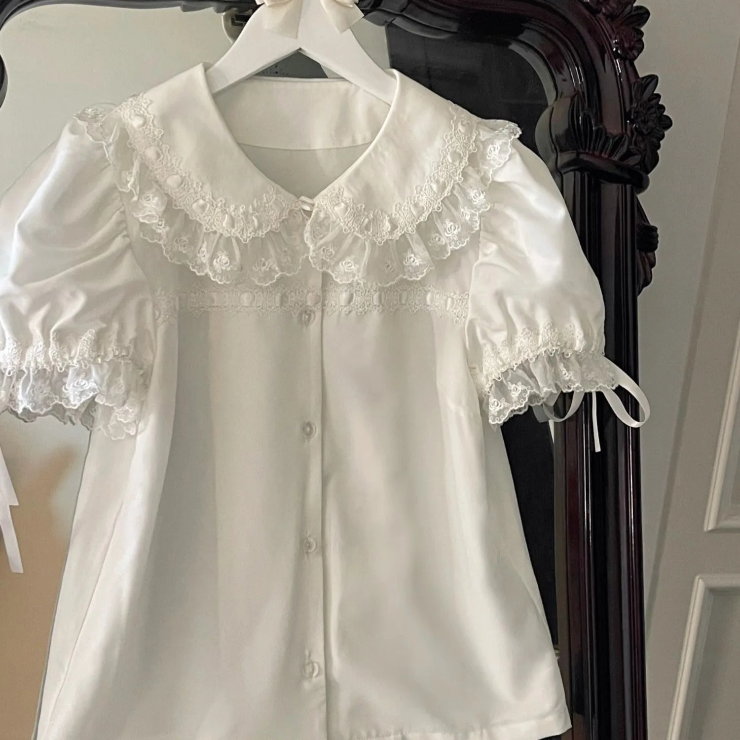 

SOIOMES Lolita Early Childhood Doll Neck Cute and Versatile Spring/Summer Short Sleeved Shirt Lolita Interior