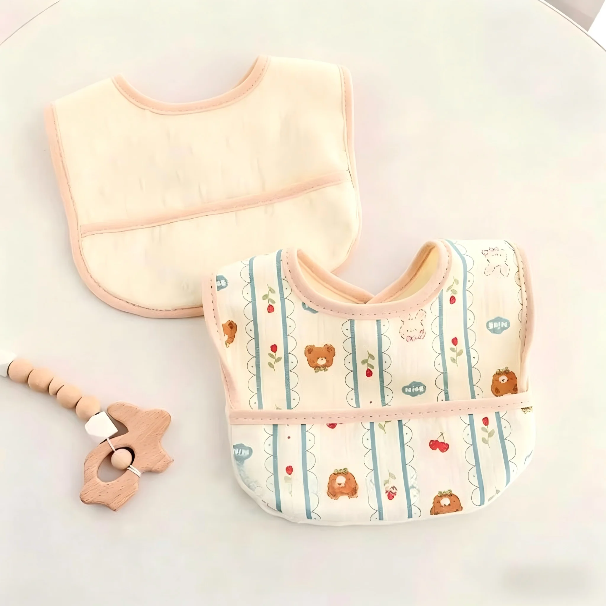 3 Pieces of Waterproof Baby Bibs, Cartoon Patterns, Multi-Purpose Use, Baby Drool Bibs, Children's Feeding Bibs, Suitable as Holiday Gifts for Newborns