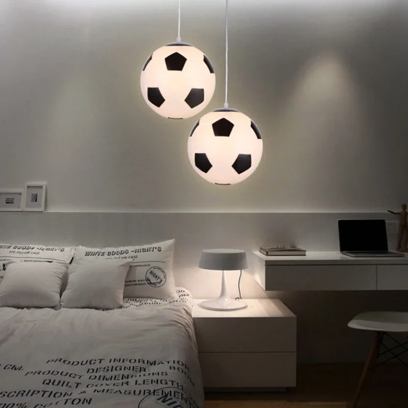 Nowoczesna lampa sufitowa LED minimalistyczna piłka nożna do koszykówki żyrandol E27 Kids Room Deco korytarz korytarz schody oświetlenie