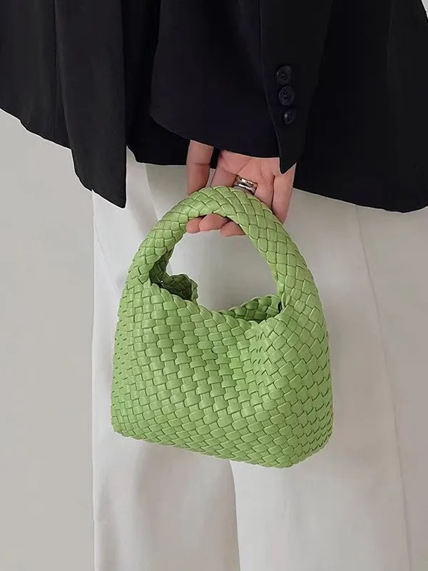 Handcrafted Woven Women's Shoulder Bag 2026 New Style Casual Simple Soft Leather Crossbody Bag with Magnetic Buckle Closure